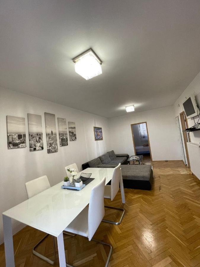 Apartments Fratelli Malinska Exteriör bild