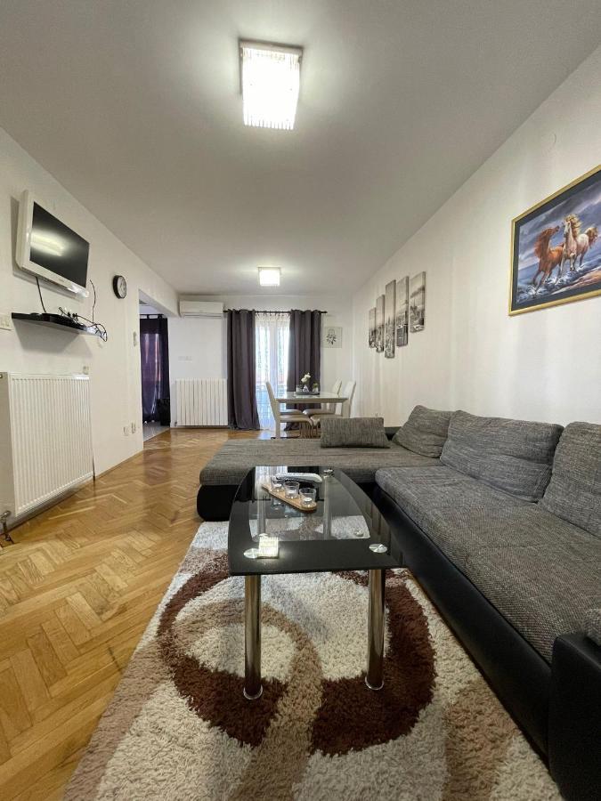 Apartments Fratelli Malinska Exteriör bild